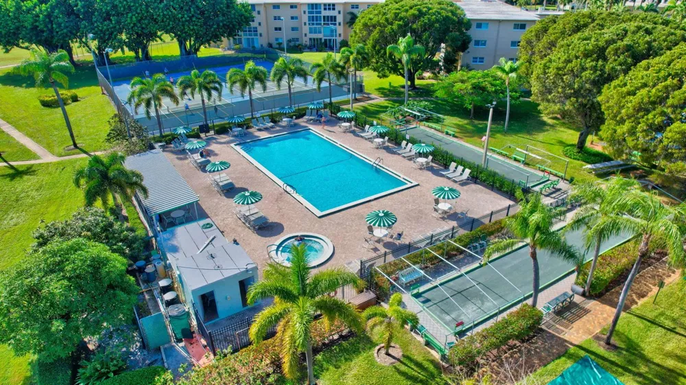 230 NE 26th Avenue #412 Boynton Beach, FL 33435