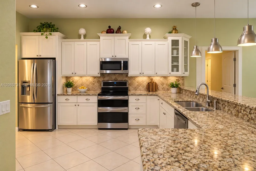22023 SW 95th Pl Cutler Bay, FL 33190