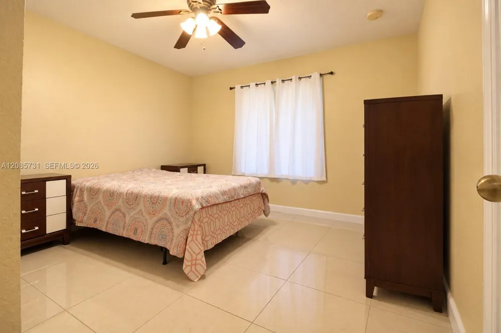 22023 SW 95th Pl Cutler Bay, FL 33190