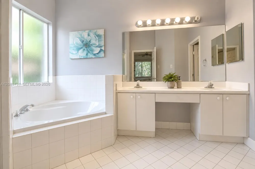 22023 SW 95th Pl Cutler Bay, FL 33190