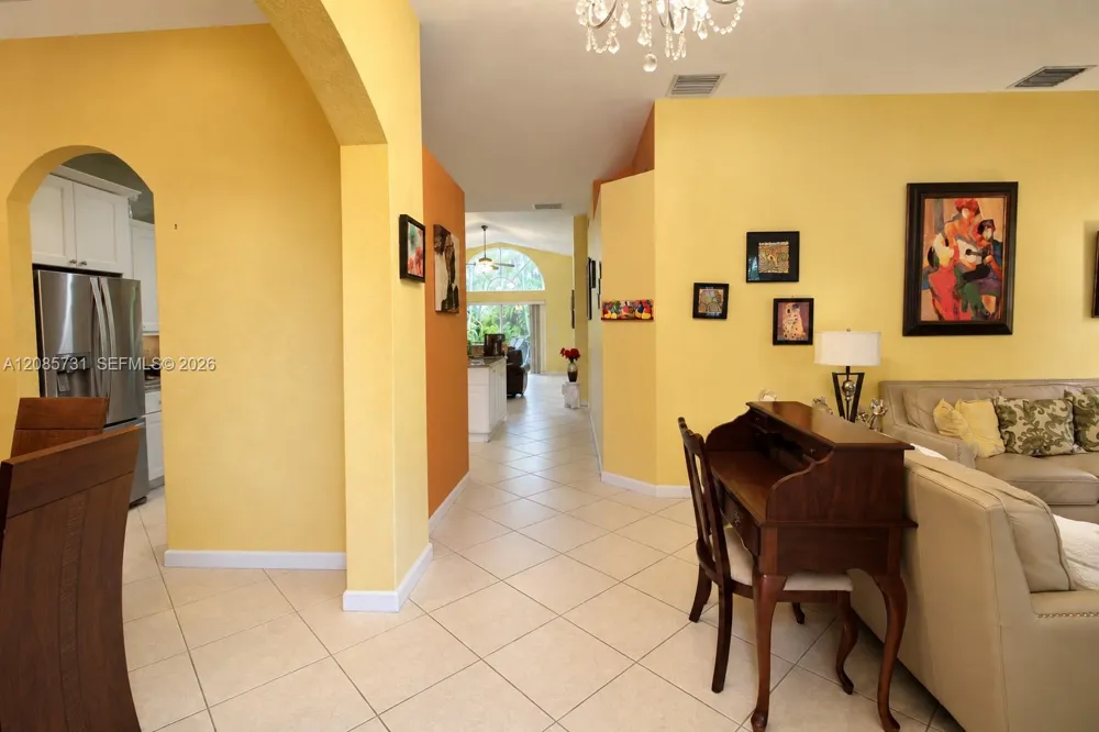 22023 SW 95th Pl Cutler Bay, FL 33190