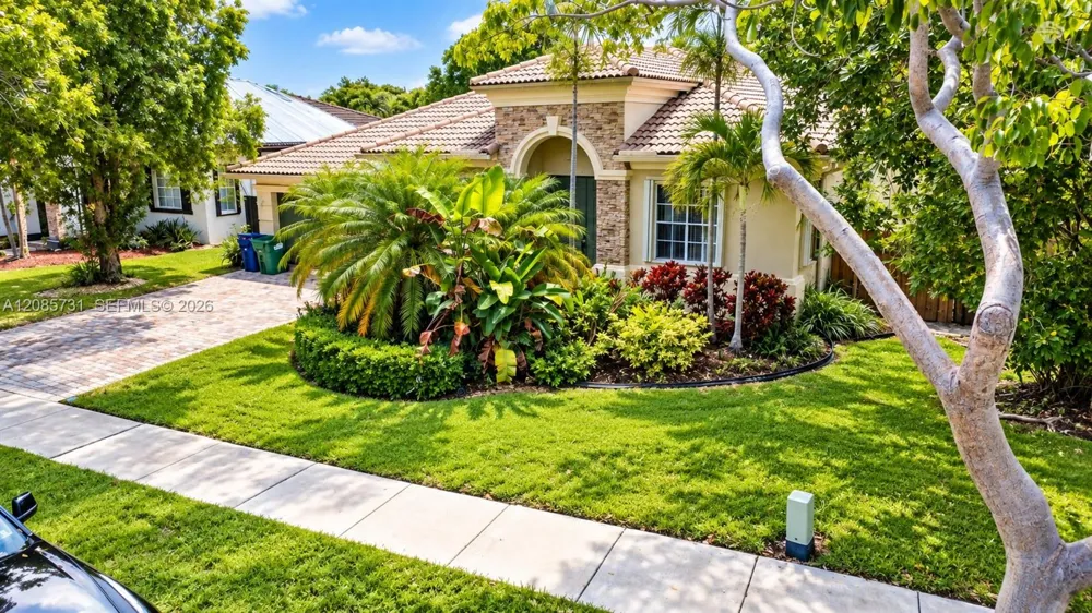22023 SW 95th Pl Cutler Bay, FL 33190