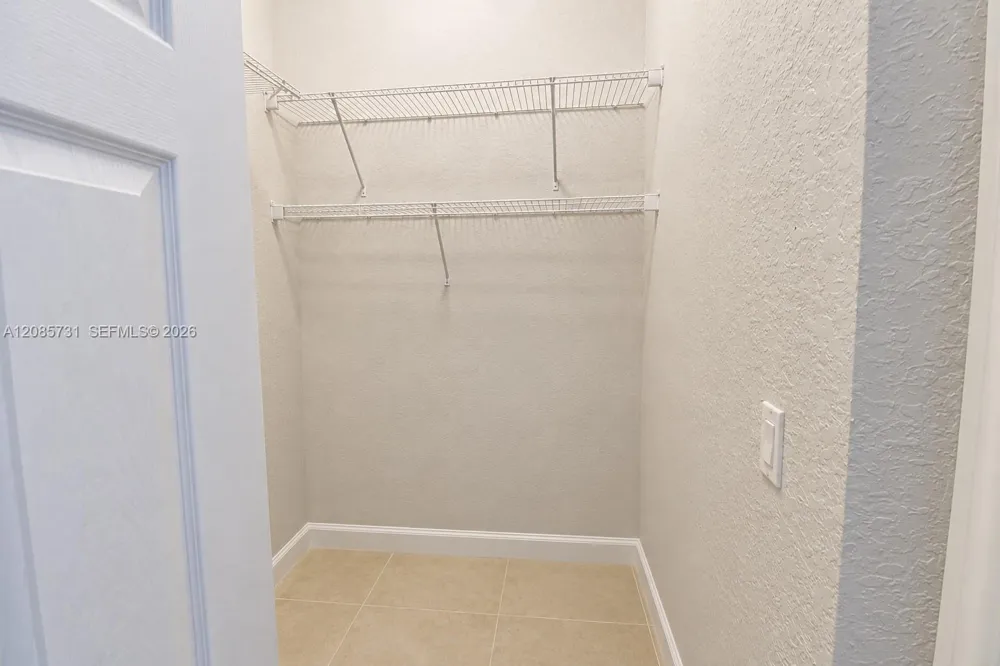 22023 SW 95th Pl Cutler Bay, FL 33190