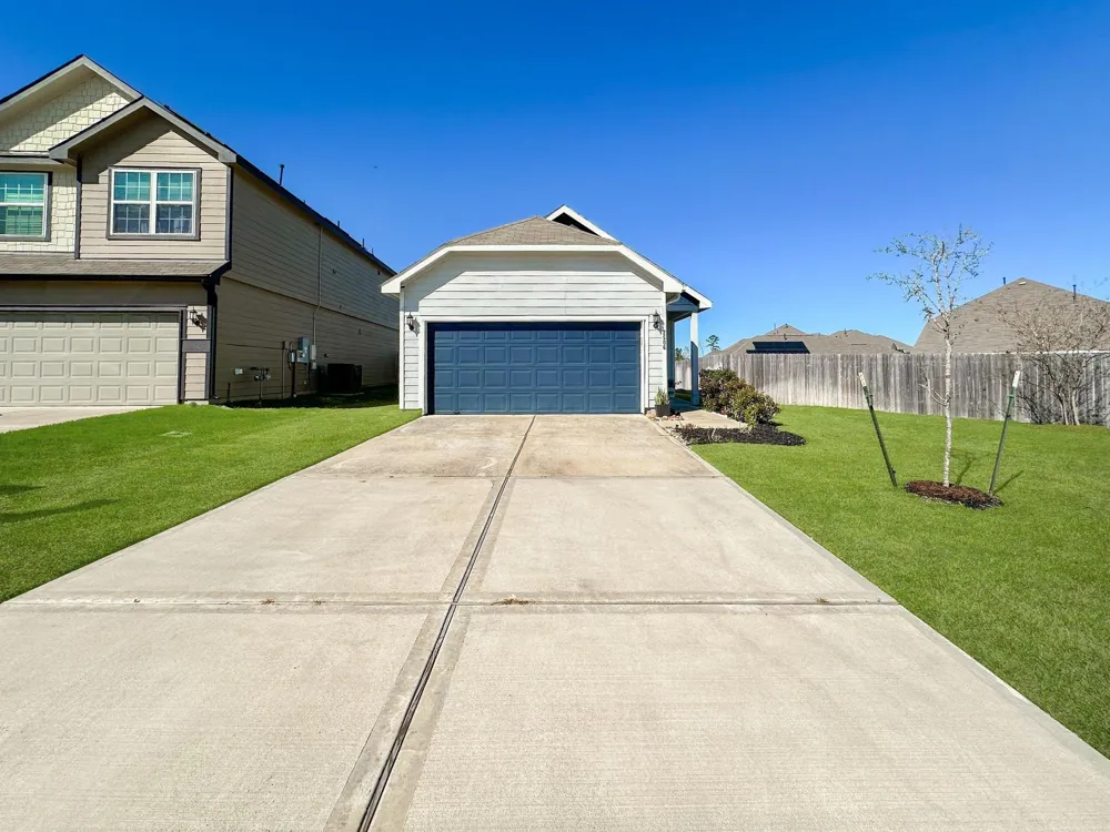 2506 Moapa Drive Conroe, TX 77384