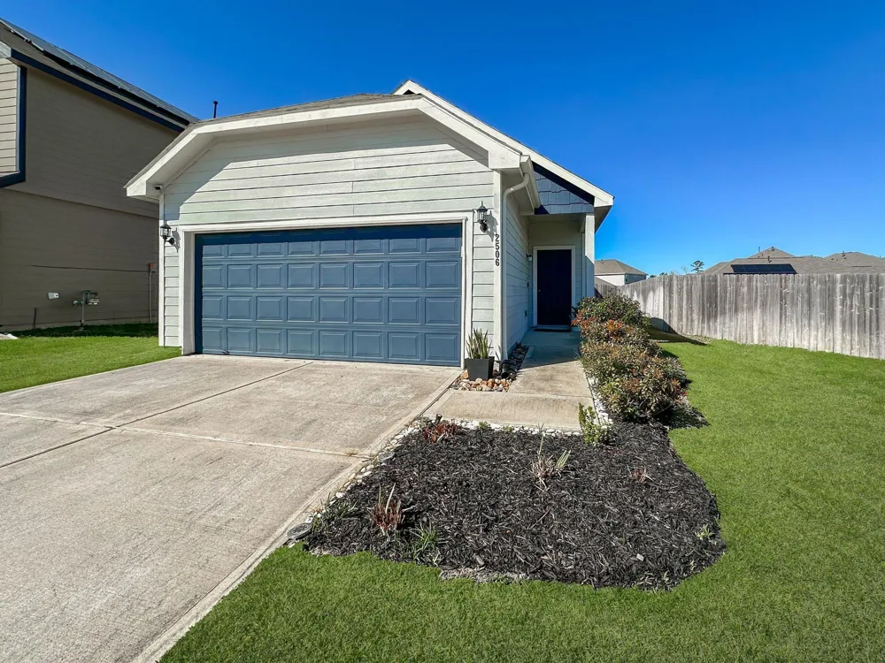 2506 Moapa Drive Conroe, TX 77384