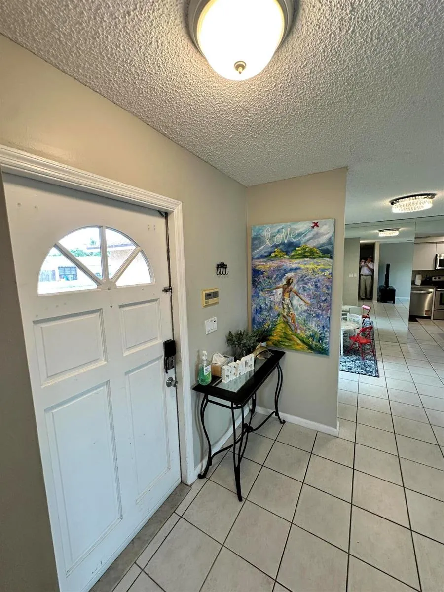 6528 COUNTRY WOOD WAY Delray Beach, FL 33484