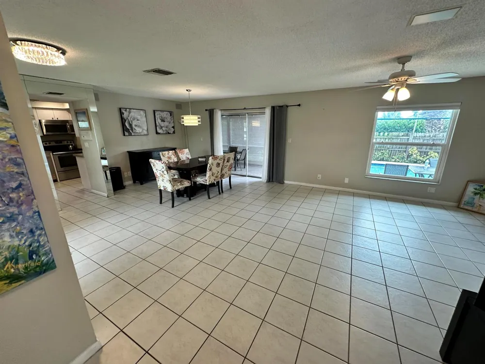 6528 COUNTRY WOOD WAY Delray Beach, FL 33484