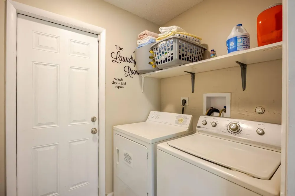 6528 COUNTRY WOOD WAY Delray Beach, FL 33484