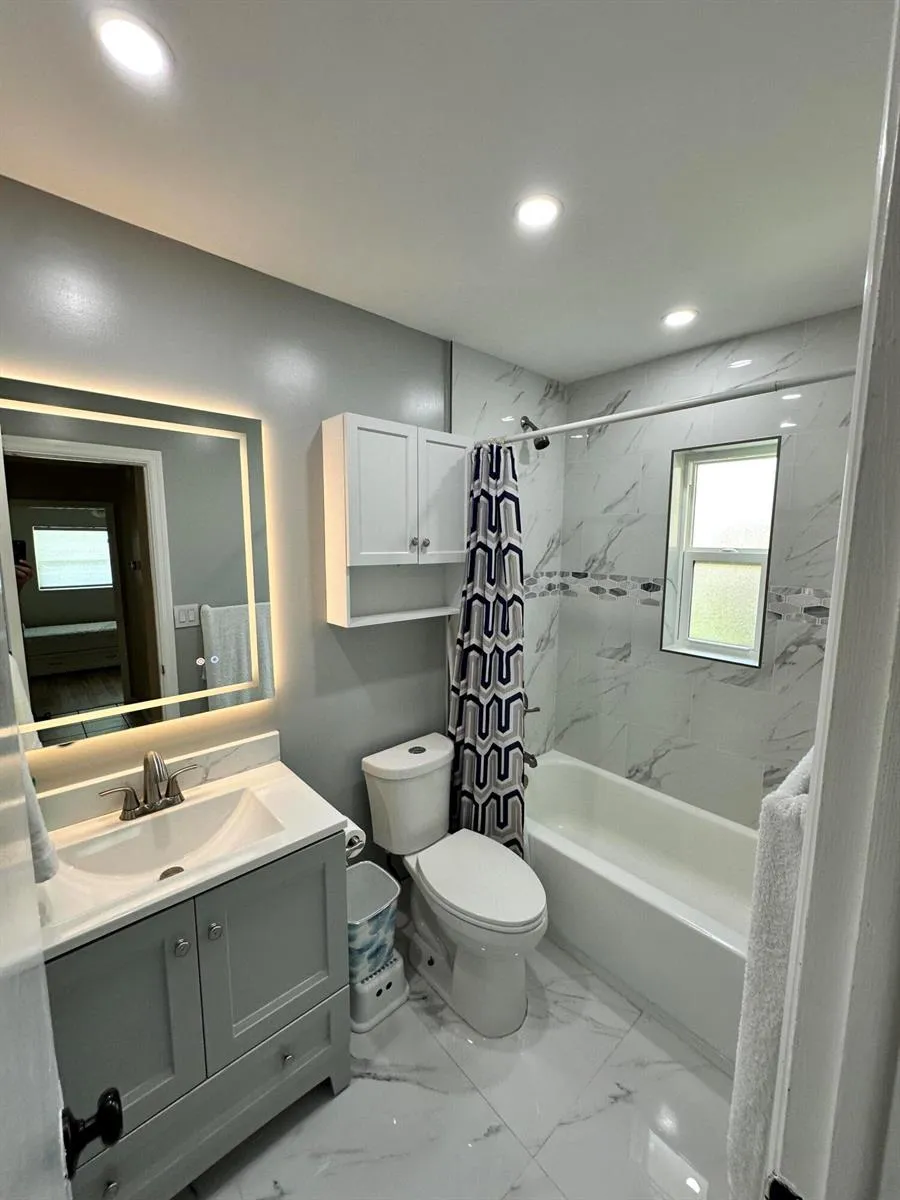 6528 COUNTRY WOOD WAY Delray Beach, FL 33484