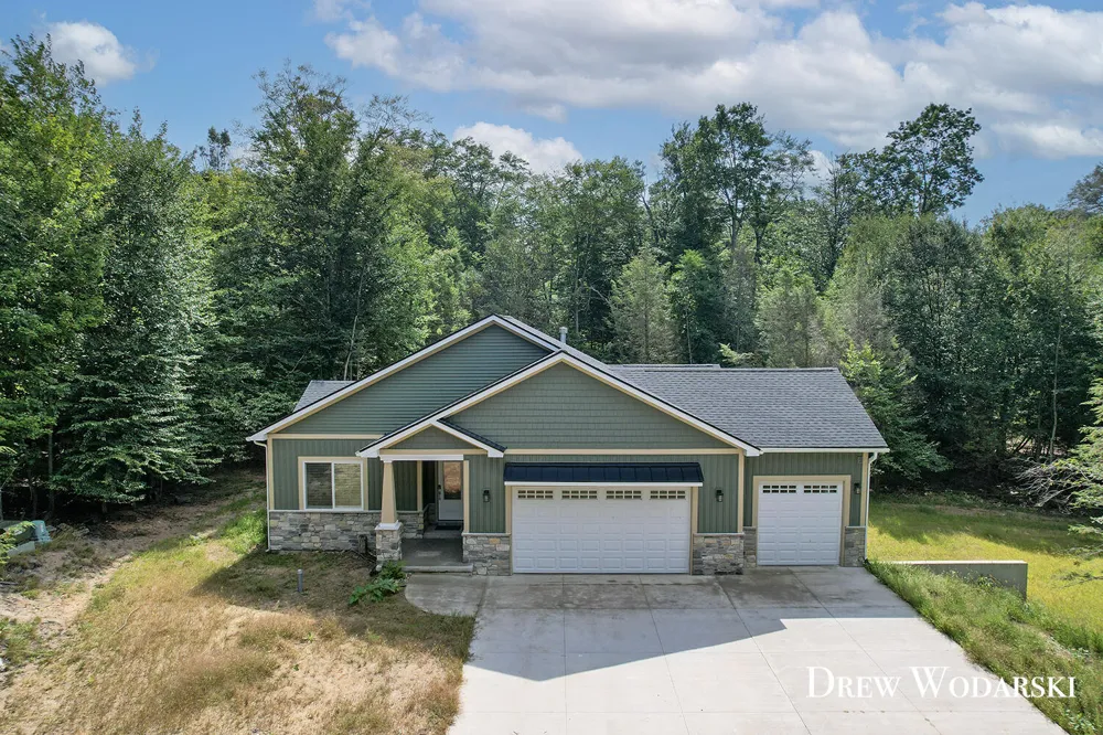 10 Morton Trail White River Township, MI 49437