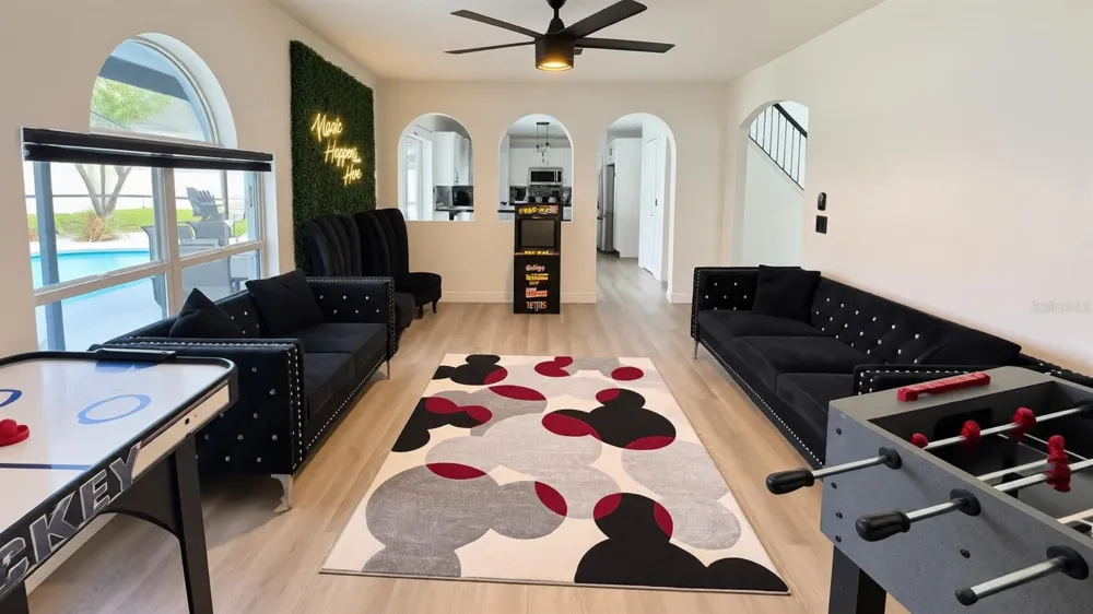 913 TURNSTONE LANE Winter Haven, FL 33880