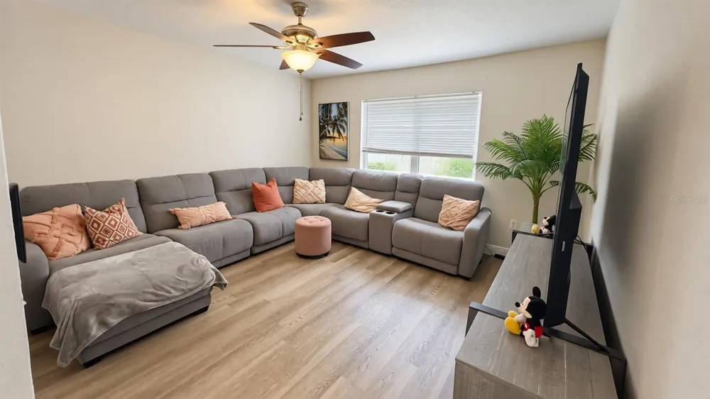 913 TURNSTONE LANE Winter Haven, FL 33880