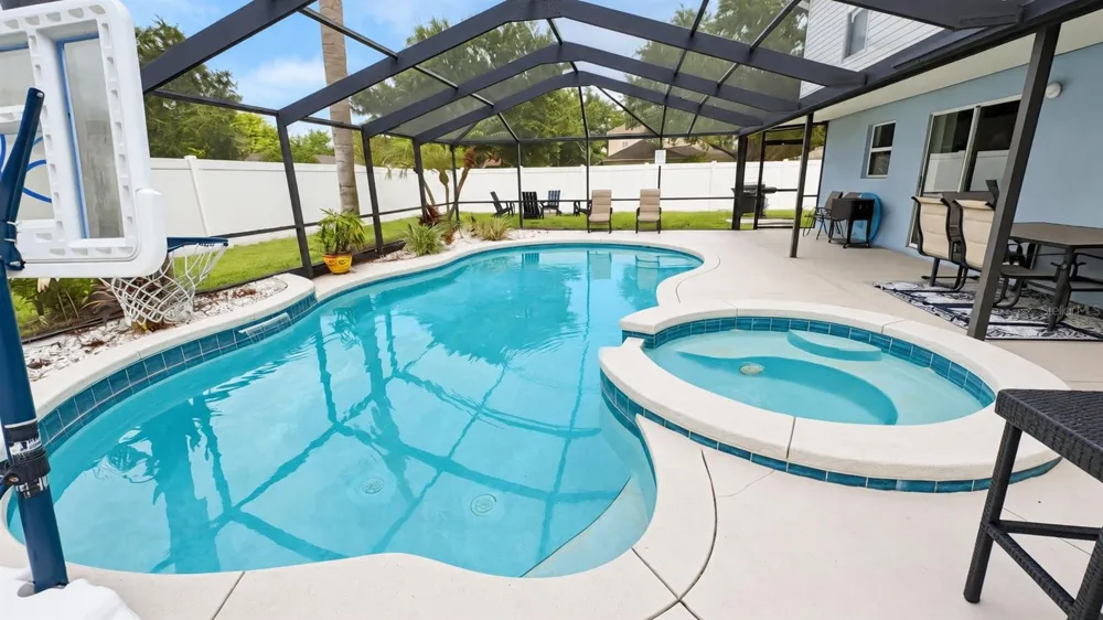 913 TURNSTONE LANE Winter Haven, FL 33880
