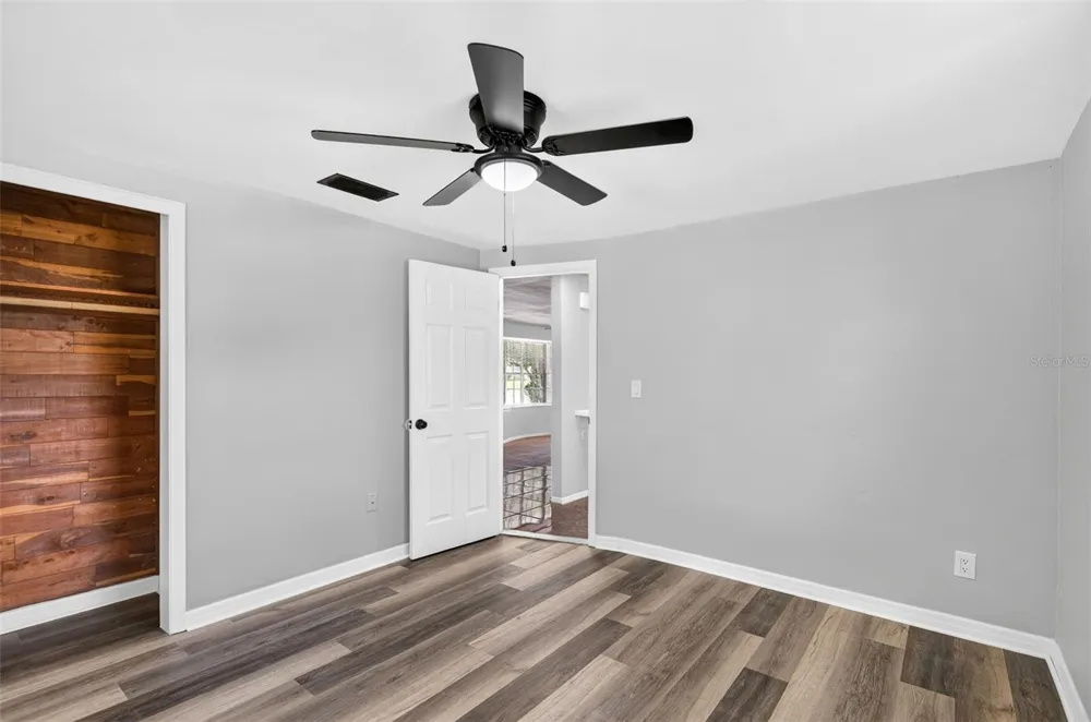 4125 OAKFIELD AVENUE Holiday, FL 34691