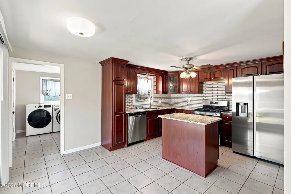 113 Kelly Avenue West Creek, NJ 08092