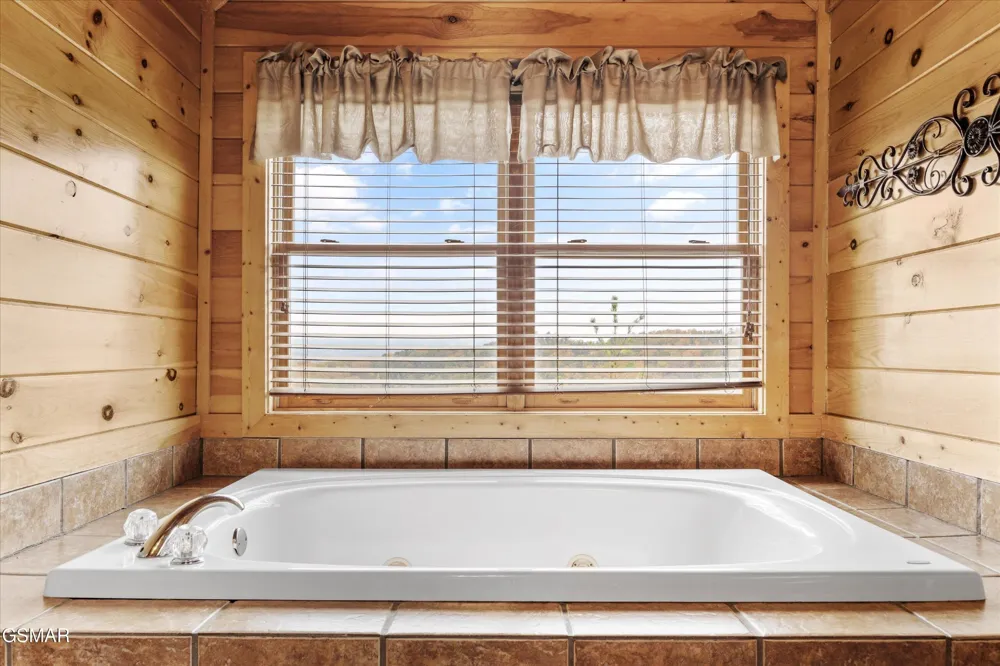 1723 High Rock Way Sevierville, TN 37862