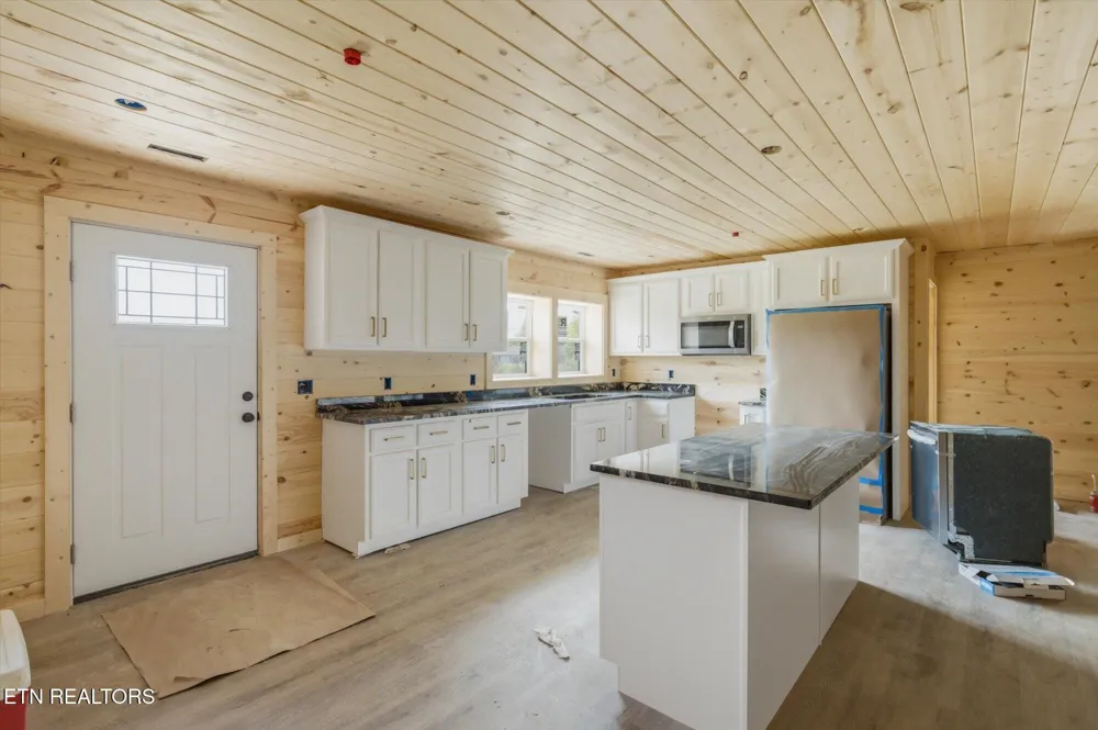 212 Caton Rd Sevierville, TN 37862