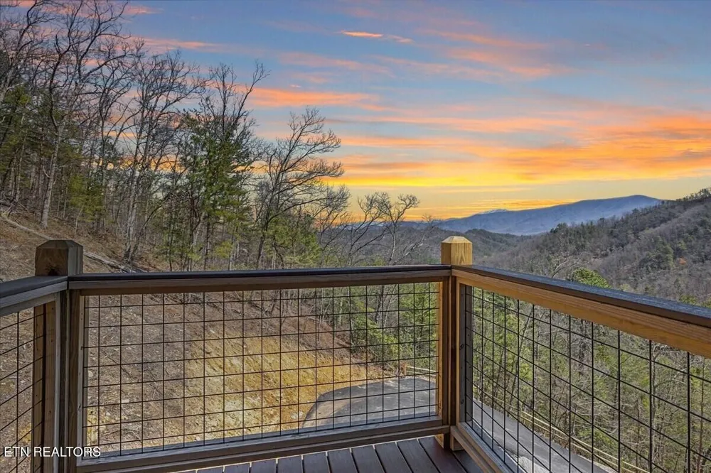 2759 Overholt Tr Sevierville, TN 37862