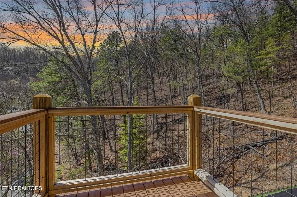 2759 Overholt Tr Sevierville, TN 37862