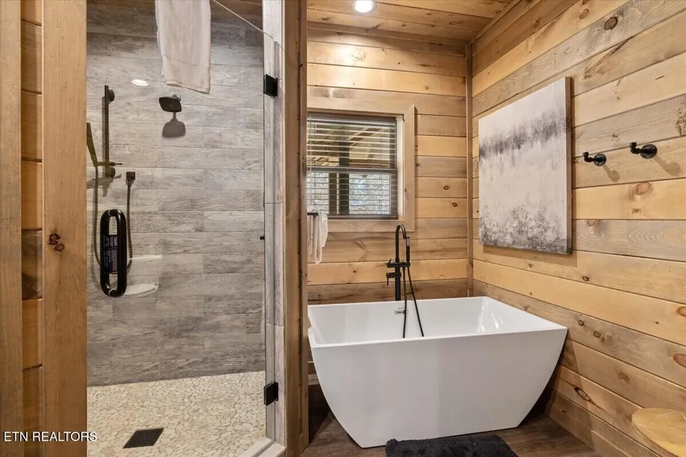 2759 Overholt Tr Sevierville, TN 37862