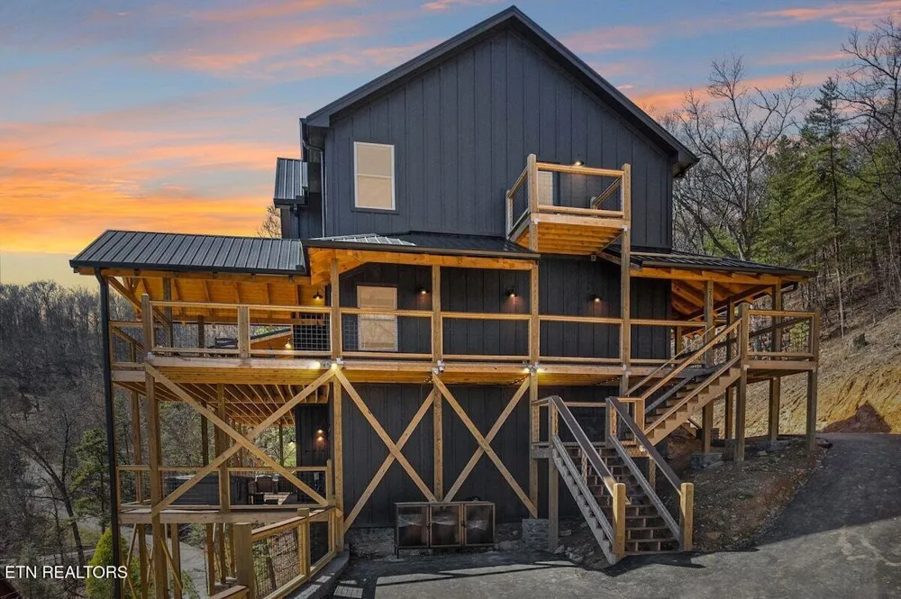 2759 Overholt Tr Sevierville, TN 37862