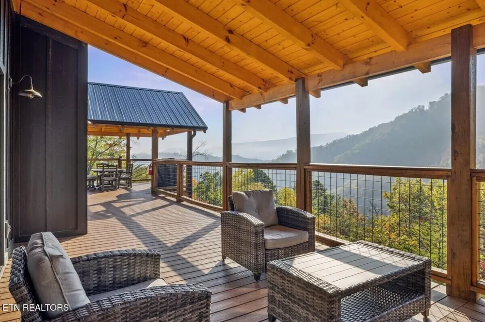 2759 Overholt Tr Sevierville, TN 37862