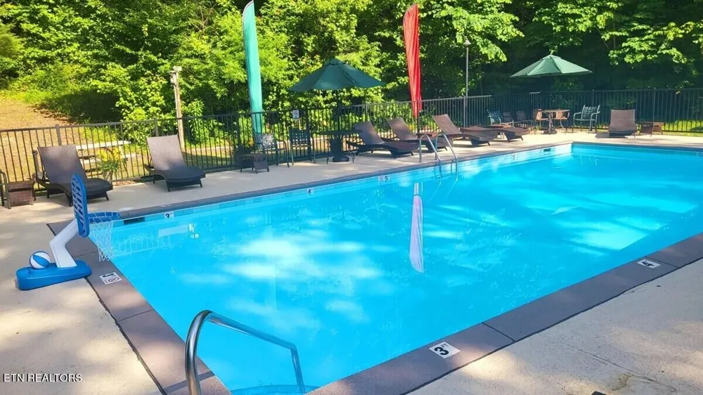 2759 Overholt Tr Sevierville, TN 37862