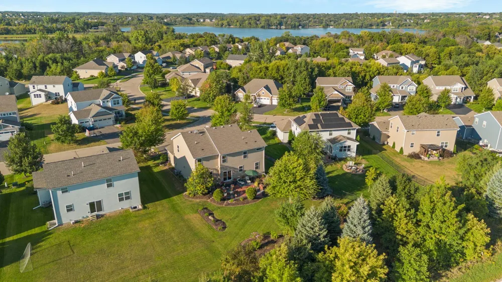 2442 Lacy Lane Victoria, MN 55386