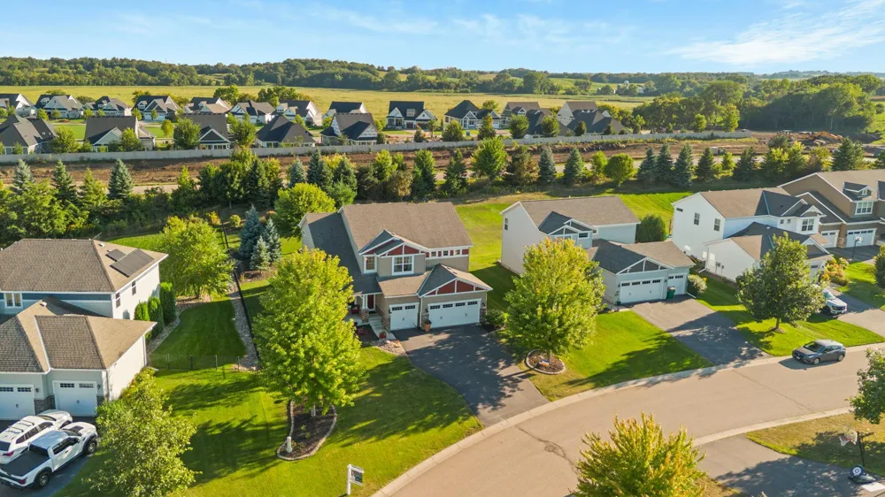 2442 Lacy Lane Victoria, MN 55386