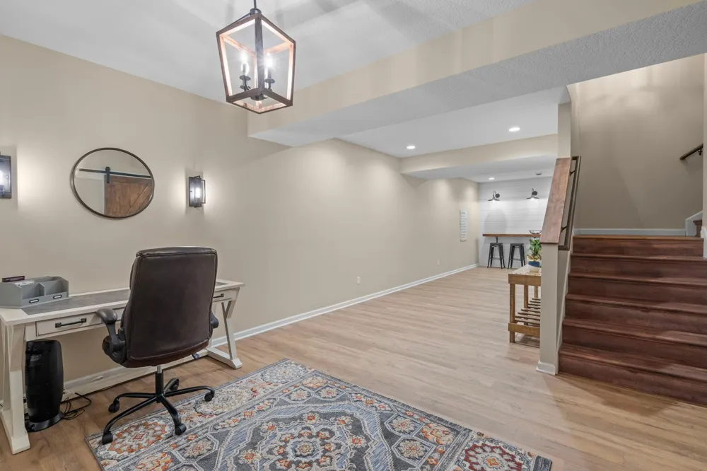 2442 Lacy Lane Victoria, MN 55386