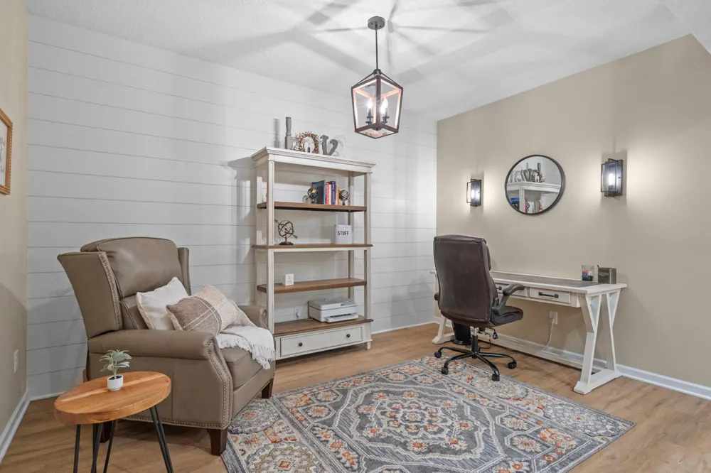 2442 Lacy Lane Victoria, MN 55386