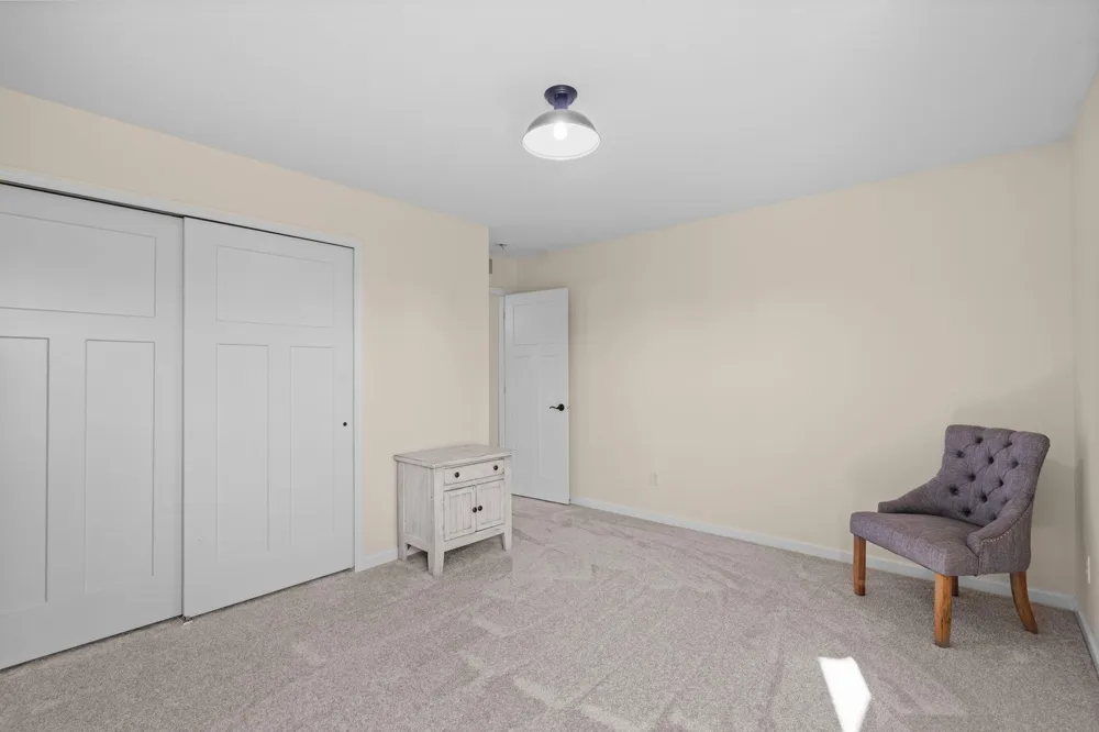 2442 Lacy Lane Victoria, MN 55386