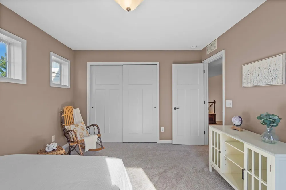 2442 Lacy Lane Victoria, MN 55386