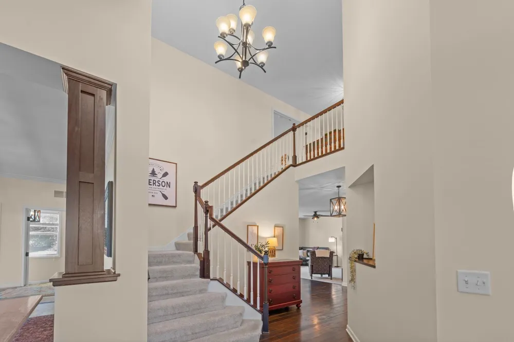 2442 Lacy Lane Victoria, MN 55386