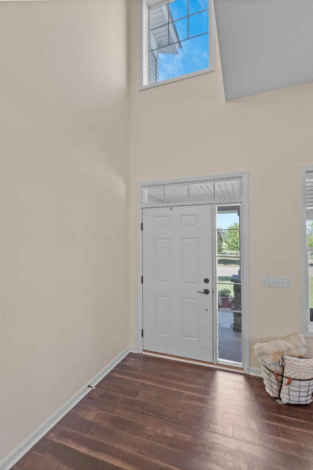 2442 Lacy Lane Victoria, MN 55386
