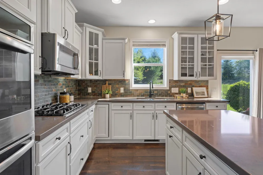 2442 Lacy Lane Victoria, MN 55386