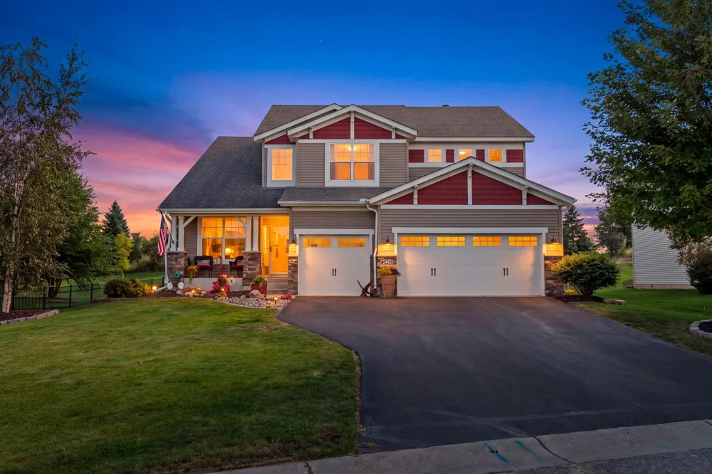 2442 Lacy Lane Victoria, MN 55386