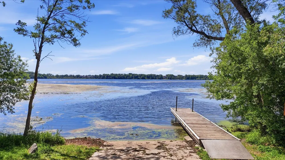 2442 Lacy Lane Victoria, MN 55386