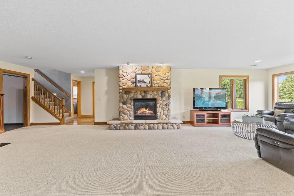 11366 Hillcrest Drive Champlin, MN 55316