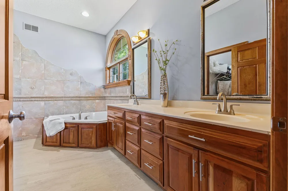 11366 Hillcrest Drive Champlin, MN 55316