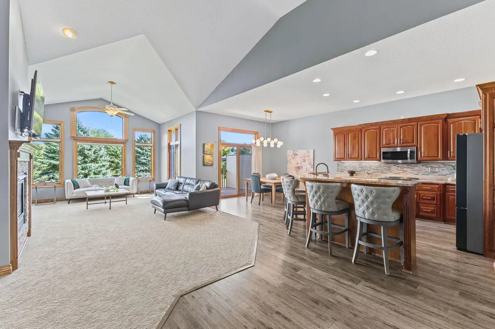 11366 Hillcrest Drive Champlin, MN 55316