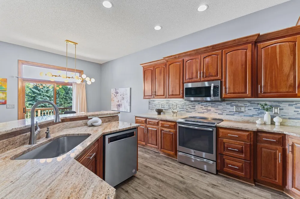 11366 Hillcrest Drive Champlin, MN 55316