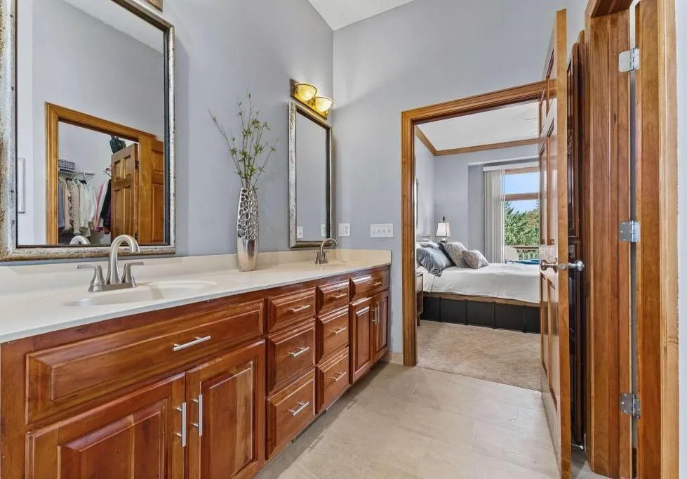 11366 Hillcrest Drive Champlin, MN 55316