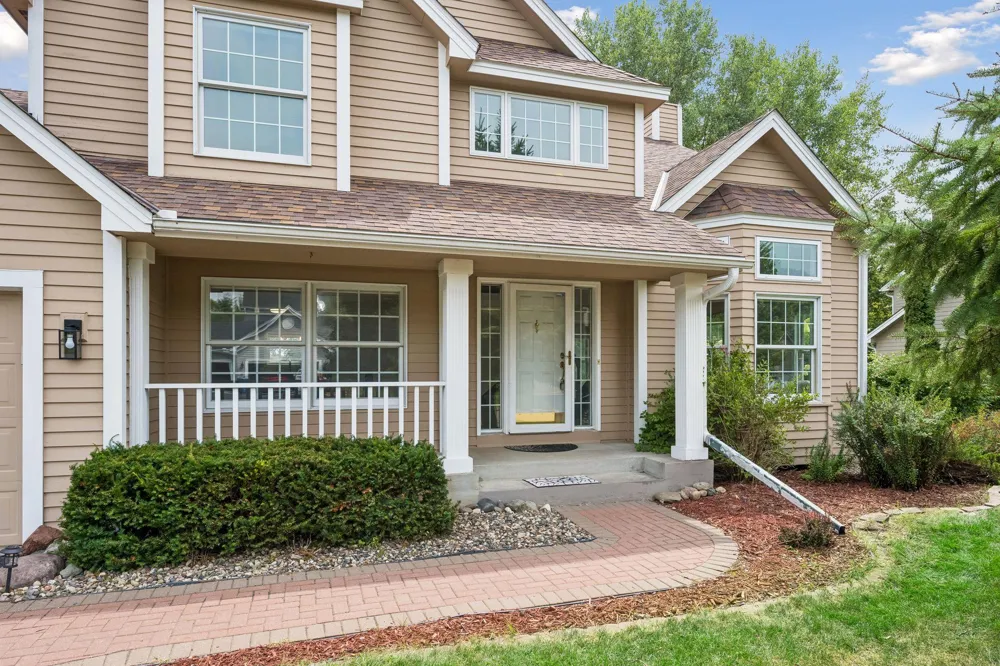 16005 22nd Avenue Plymouth, MN 55447