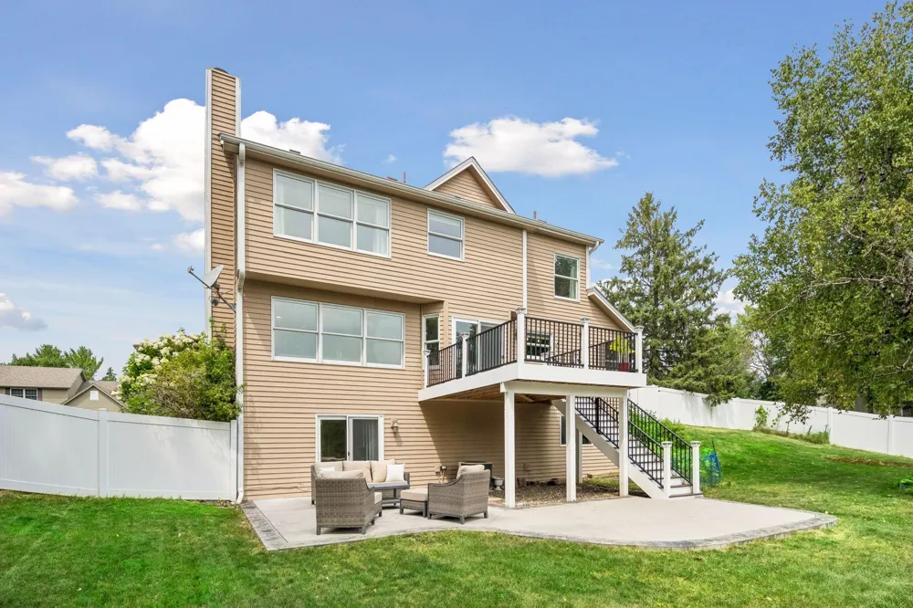 16005 22nd Avenue Plymouth, MN 55447