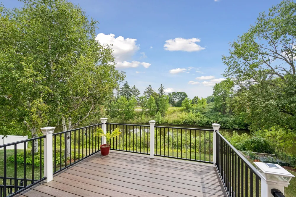 16005 22nd Avenue Plymouth, MN 55447