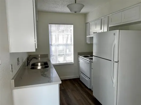 5408 Atascosa Road #B- (back unit)