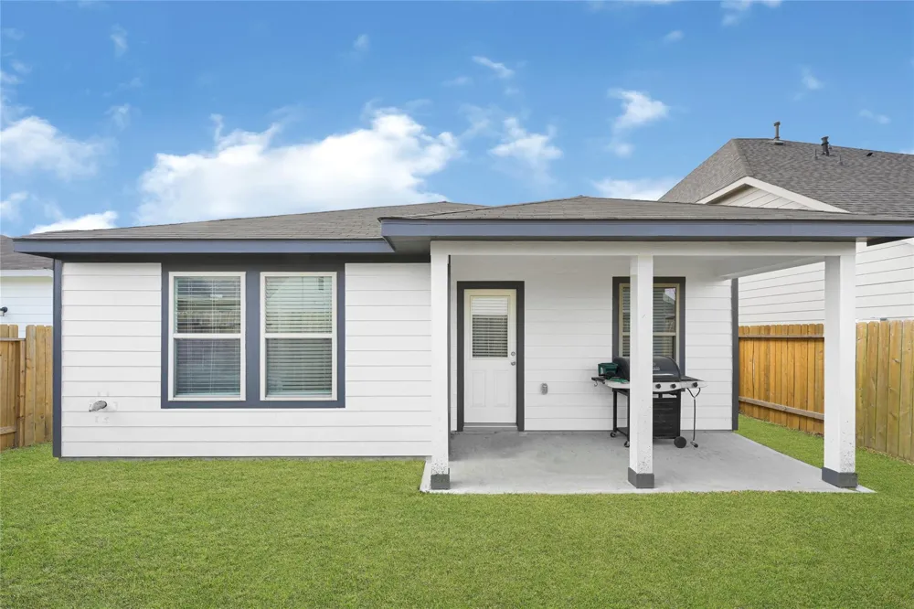 5325 Basquiat Drive Houston, TX 77048