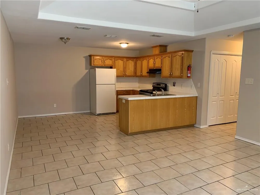 304 E 19th Street Weslaco, TX 78596