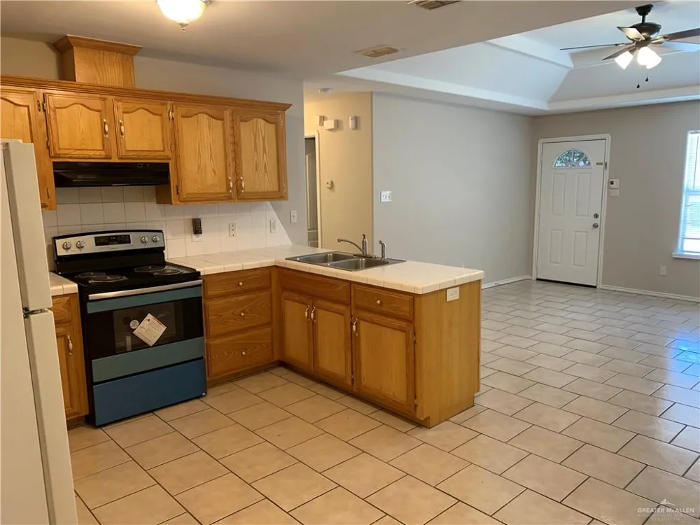 304 E 19th Street Weslaco, TX 78596